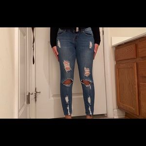 Ripped skinny jeans